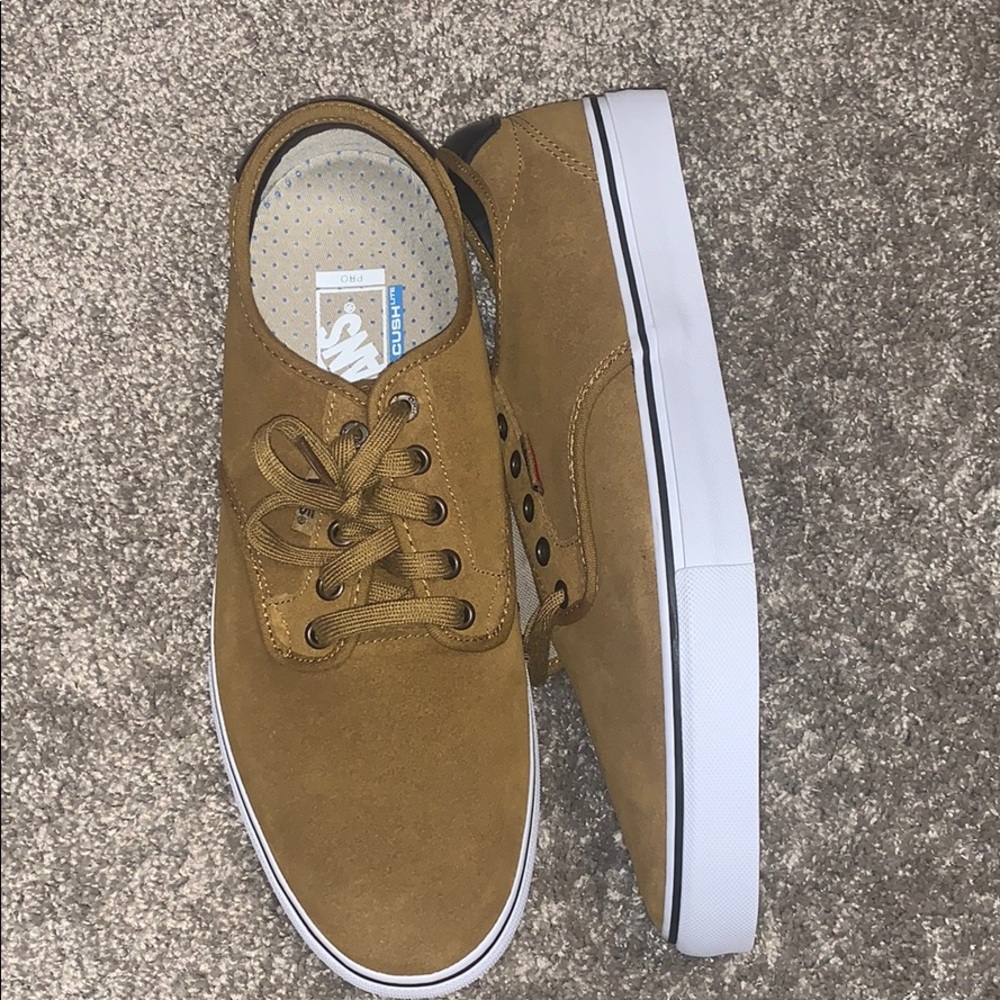 Chima Ferguson Pro Vans - Picture 1 of 7